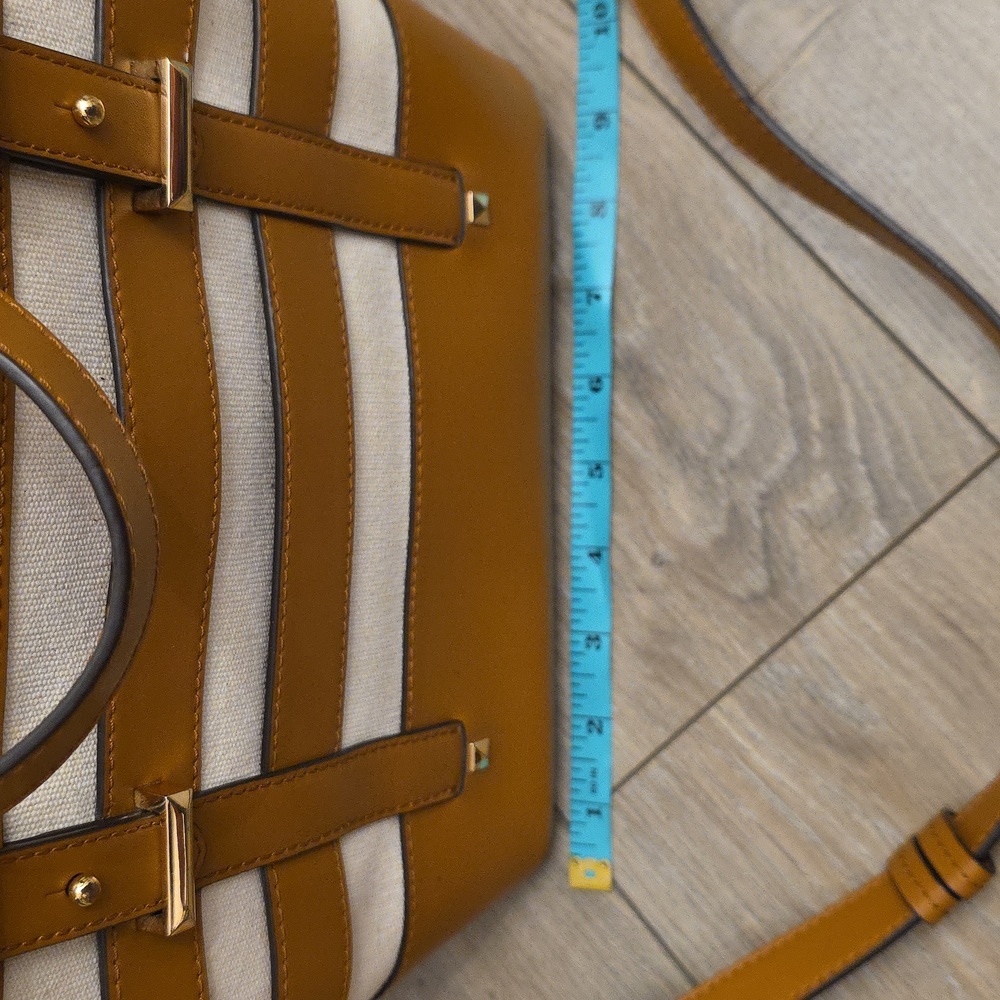 Michael Kors Tan and Cream Women's Bag - Picture 8 of 13